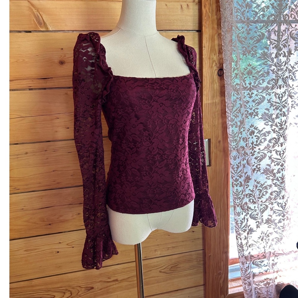 Lace Square Neck Bell Sleeve Blouse Womens Small Maroon Romantic Goth Trixxi
